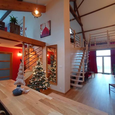 La Grange De Marie A St Angel - Magnifique Grange Renovee En Loft Pour 1 A 6 Pers Villa Saint-Angel  Екстериор снимка